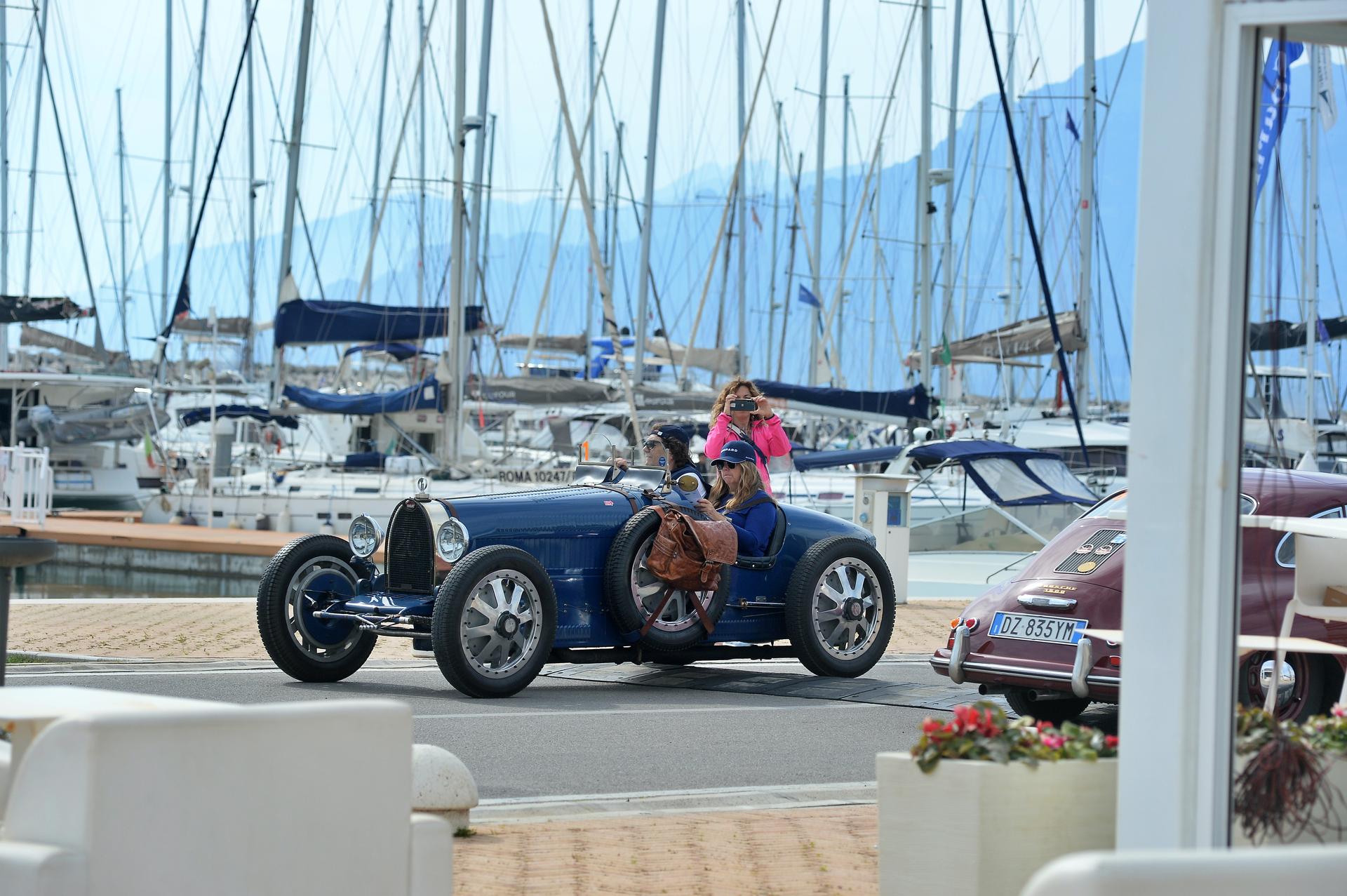 1000 Miglia Experience Italy: il debutto della Freccia Rossa nel Sud Italia.