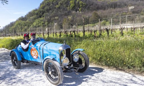Franciacorta Historic 2025: il fascino delle Auto d’epoca tra vigneti e Storia.