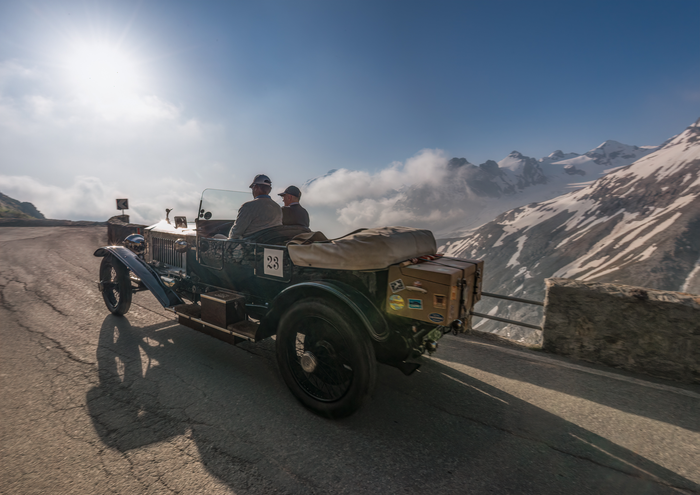 200 anni di Stelvio: il motorismo storico celebra un’icona delle Alpi,