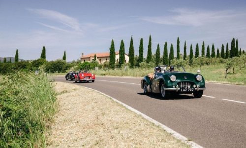 Terre di Canossa Rally 2025: sogno toscano tra storia, motori e ospitalità.
