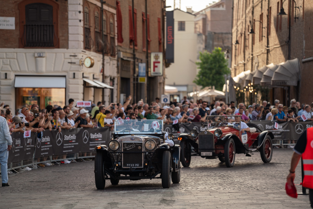 1000 Miglia 2025: il cuore antico del Veneto accoglie la corsa più bella del mondo.
