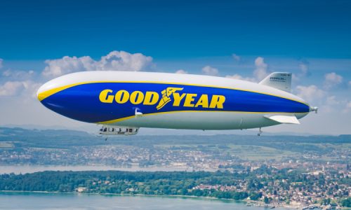 Un secolo a volo d’uccello: il dirigibile Goodyear compie 100 anni e sorvola la 24 Ore di Le Mans.