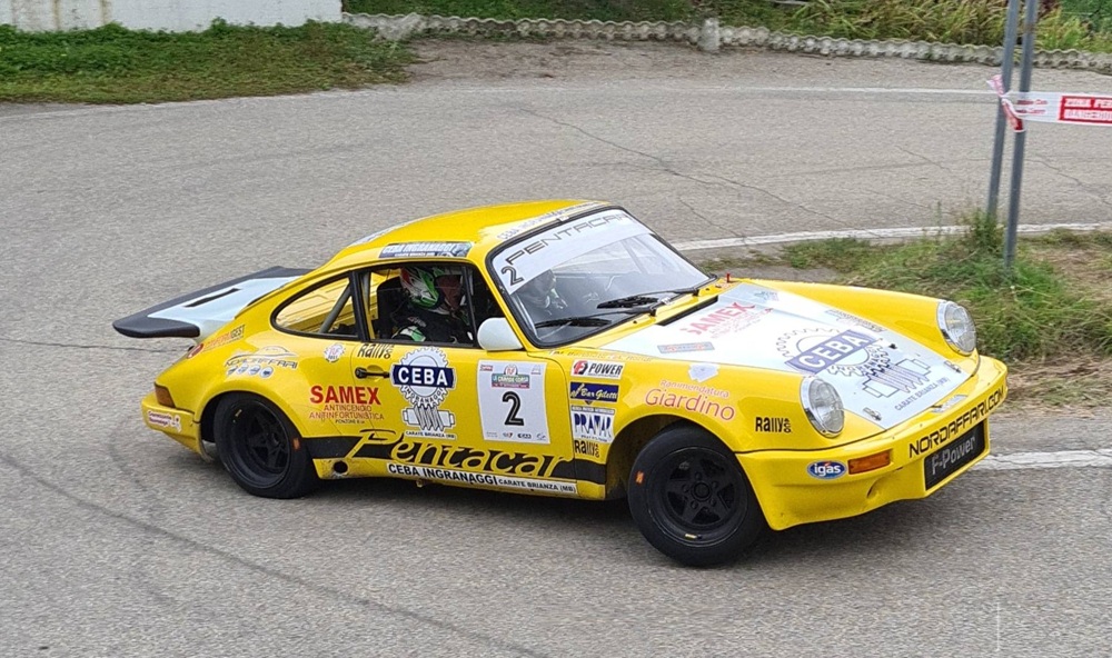 La Grande Corsa 2025: Bertinotti e Rondi dominano su Porsche 911 RS.