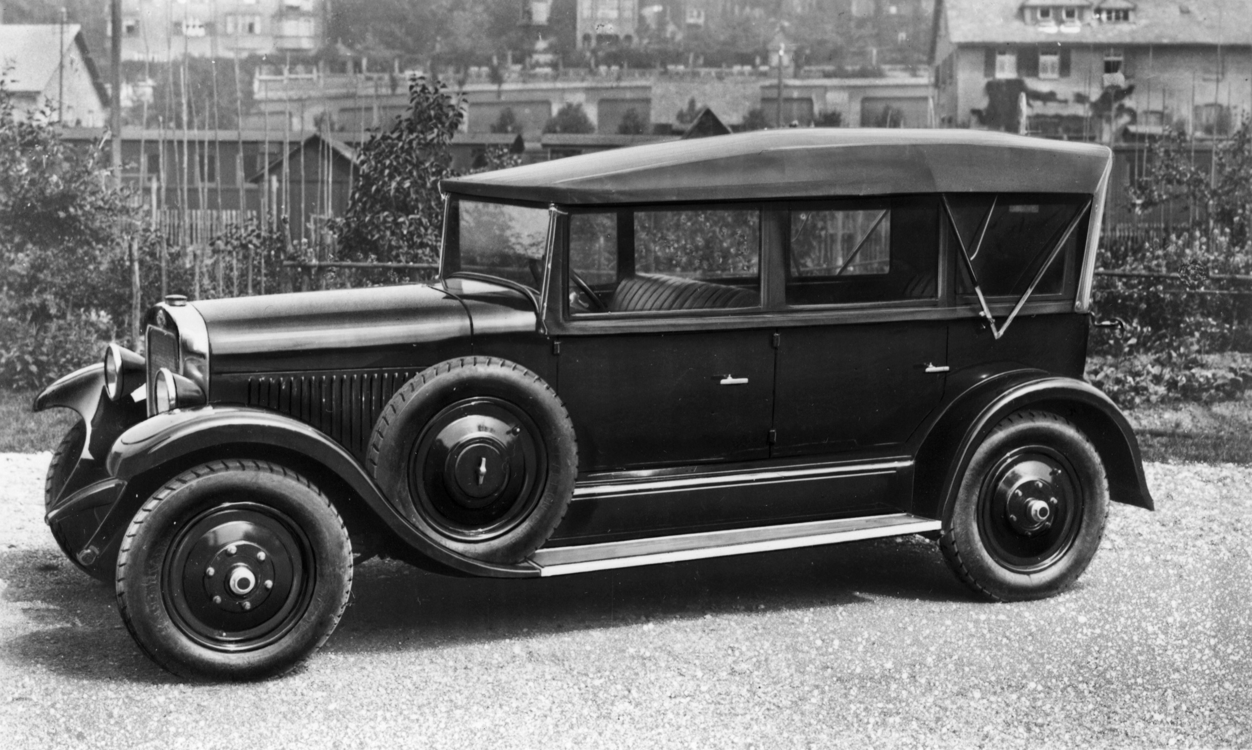 Opel 10/45 HP: quattro freni per la sicurezza di tutti negli anni ’20.