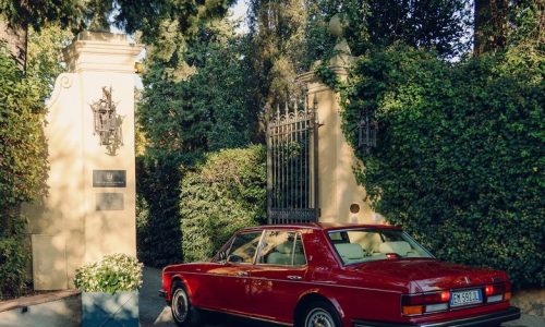 Villa La Massa Excellence 2025: l’eleganza è per sempre. Trionfano Lamborghini Countach e Ferrari 12 Cilindri Spider.