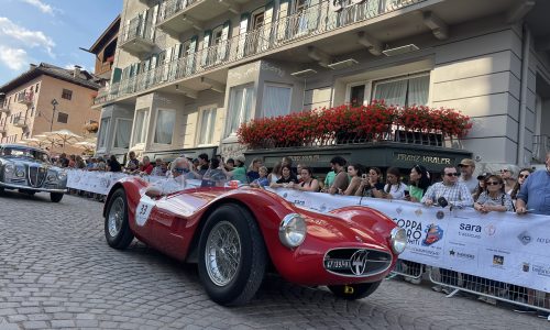 Coppa d’Oro delle Dolomiti 2026: aperte le iscrizioni per il grande classico dell’automobilismo storico.