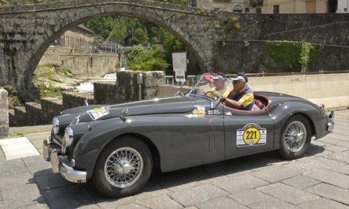 ASI Autogiro d’Italia 2026: l’ottava edizione attraversa l’Italia tra storia, paesaggi e passione.