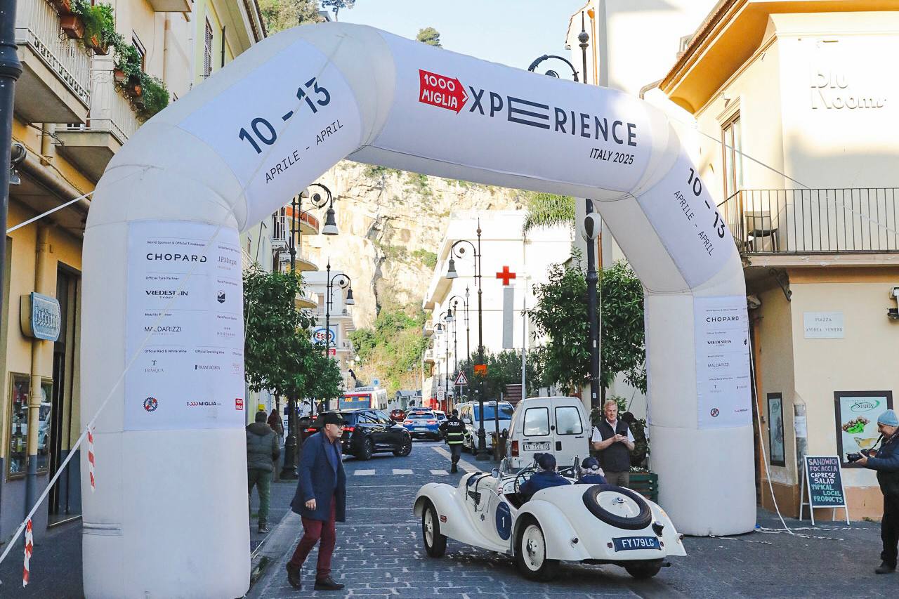 1000 Miglia Experience Italy 2026: la tradizione che corre verso la Puglia.