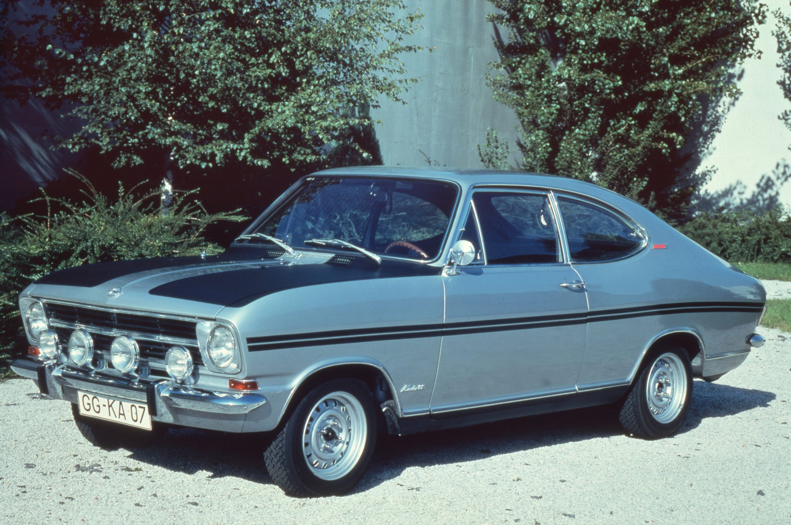 Opel Kadett Rallye: la piccola sportiva che nel 1966 fece sognare gli appassionati.