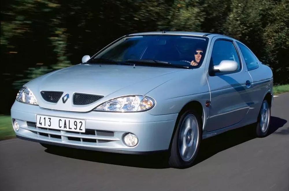 Renault Mégane Coach: la coupé dimenticata con il cuore della Williams.