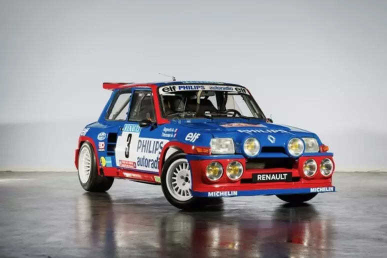 Renault, il rombo della memoria: a Sport & Collection il motorsport diventa solidarietà.