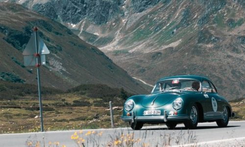 Cisalpina Classic Race 2026, il fascino delle grandi strade alpine torna ai piedi del Monte Bianco.