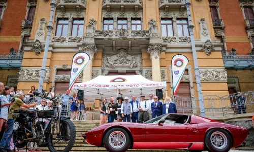 San Pellegrino Terme celebra l’eleganza senza tempo: torna il Concorso d’Eleganza tra auto, moto e storia.