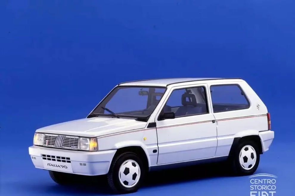 La Panda delle Notti Magiche: quando una piccola Fiat fece sognare un Paese intero.