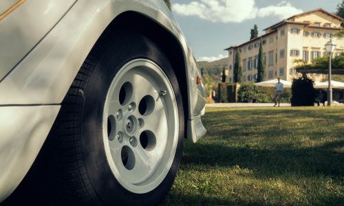 Villa La Massa Excellence 2026: le supercar che stanno scrivendo la storia del futuro.