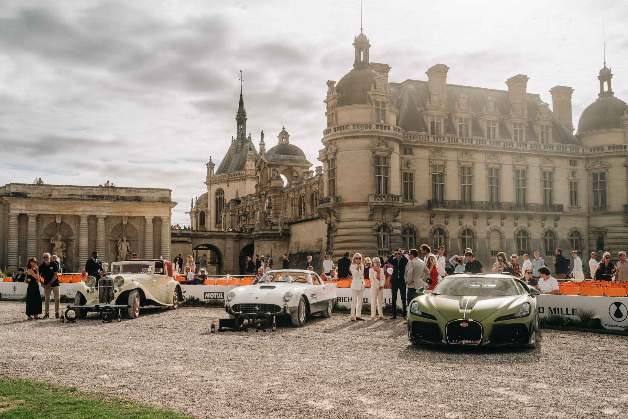 Chantilly Arts & Elegance 2026: l’haute couture delle auto da collezione.